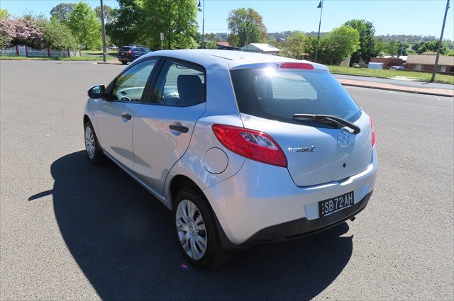 2010 Mazda 2 Neo