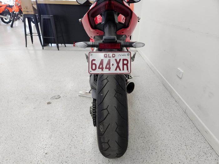 2023 DUCATI PANIGALE V2 Red