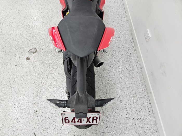 2023 DUCATI PANIGALE V2 Red