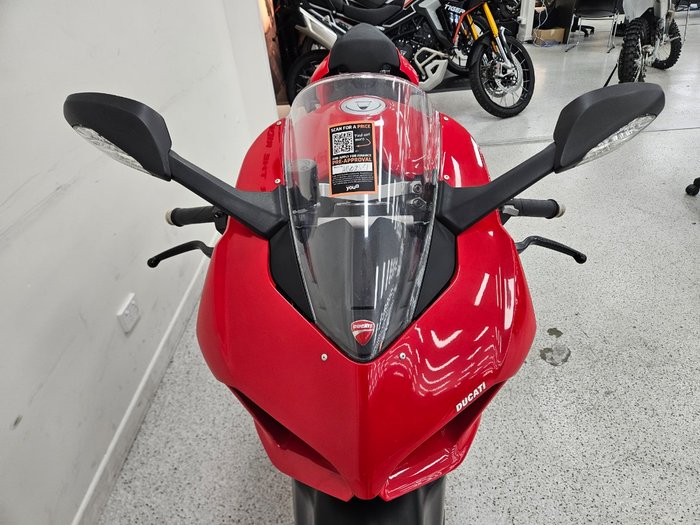 2023 DUCATI PANIGALE V2 Red