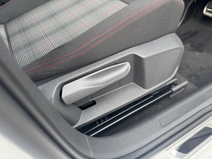 2025 Volkswagen Polo GTI