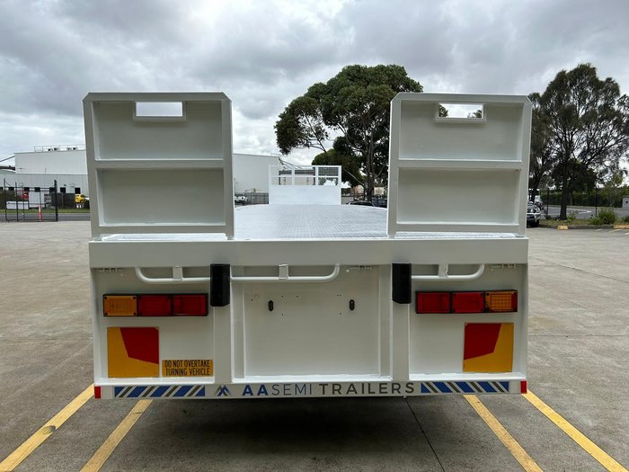 2015 CIMC 13.7M 22 Pallet Semi,
