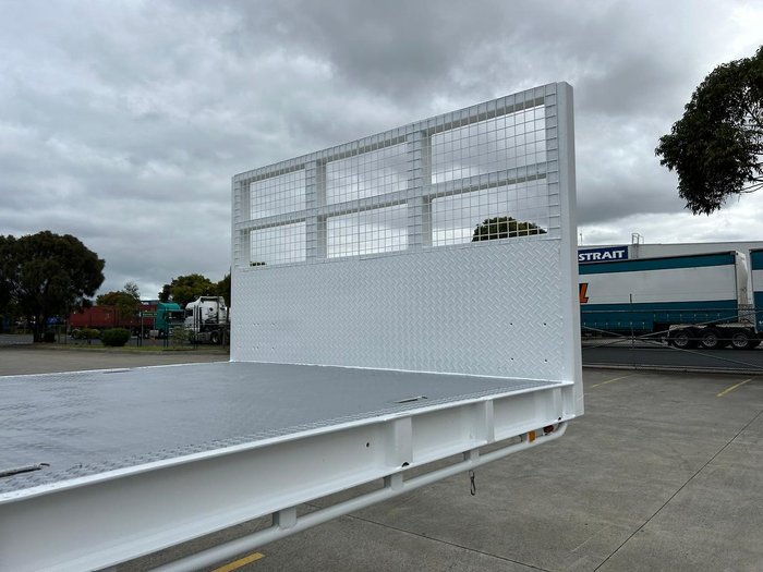 2015 CIMC 13.7M 22 Pallet Semi,