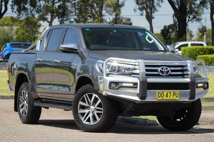 2018 Toyota Hilux SR5