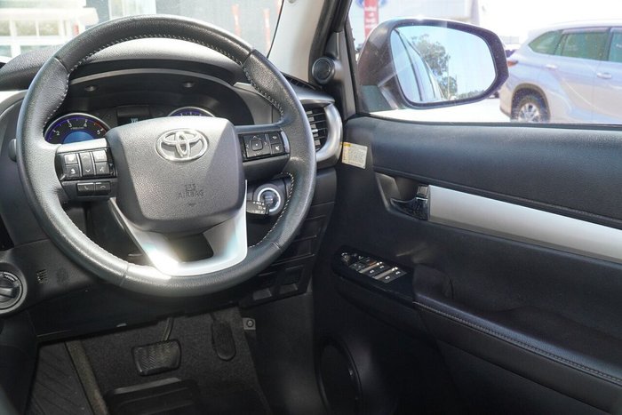 2018 Toyota Hilux SR5