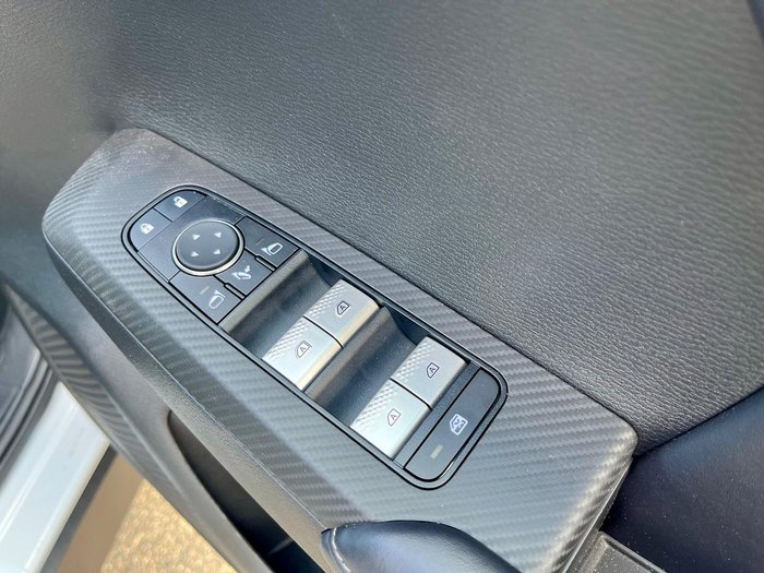 2024 Mitsubishi Outlander Black Edition