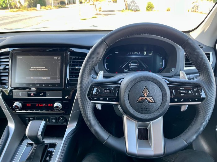 2024 Mitsubishi Pajero Sport Exceed