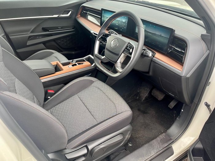 2024 KGM SsangYong Torres ELX