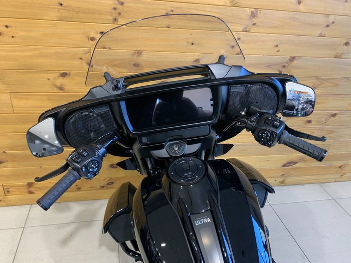 2025 Harley-davidson FLHXU STREET GLIDE ULTRA (117) Vivid Black