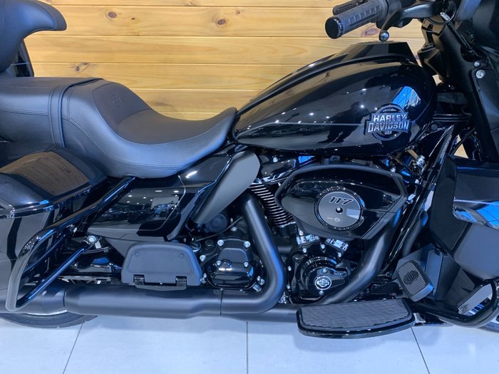 2025 Harley-davidson FLHXU STREET GLIDE ULTRA (117) Vivid Black
