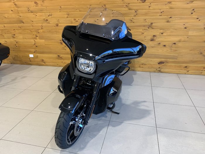 2025 Harley-davidson FLHXU STREET GLIDE ULTRA (117) Vivid Black