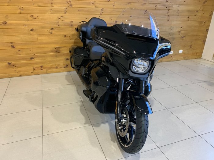 2025 Harley-davidson FLHXU STREET GLIDE ULTRA (117) Vivid Black