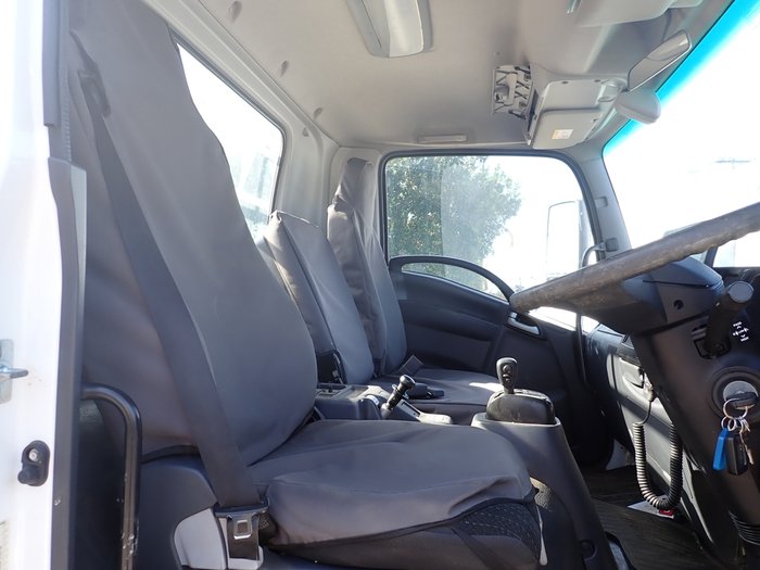 2023 ISUZU FRR 110-240 WHITE