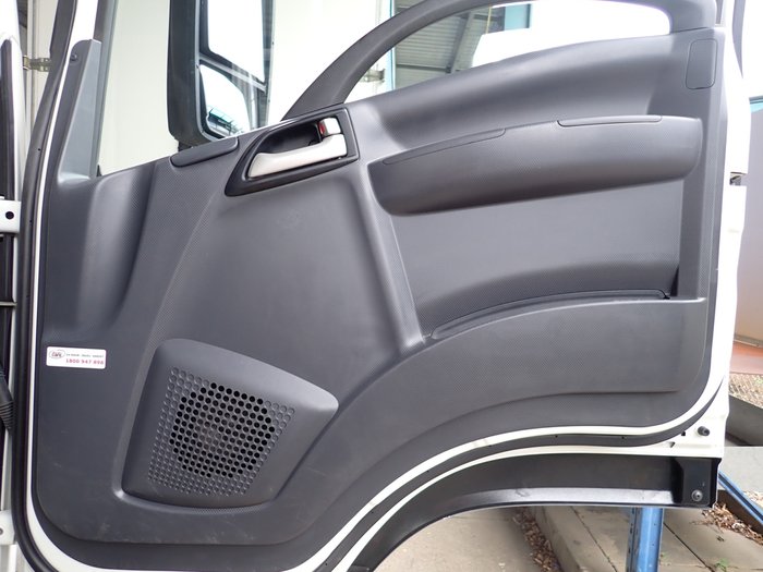 2023 ISUZU FRR 110-240