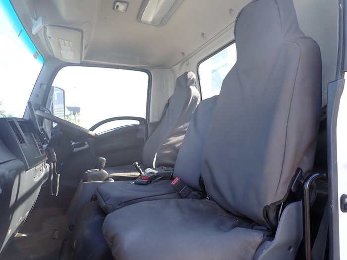 2023 ISUZU FRR 110-240 WHITE