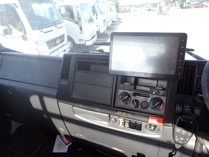 2023 ISUZU FRR 110-240 WHITE