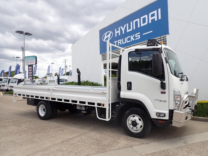 2023 ISUZU FRR 110-240
