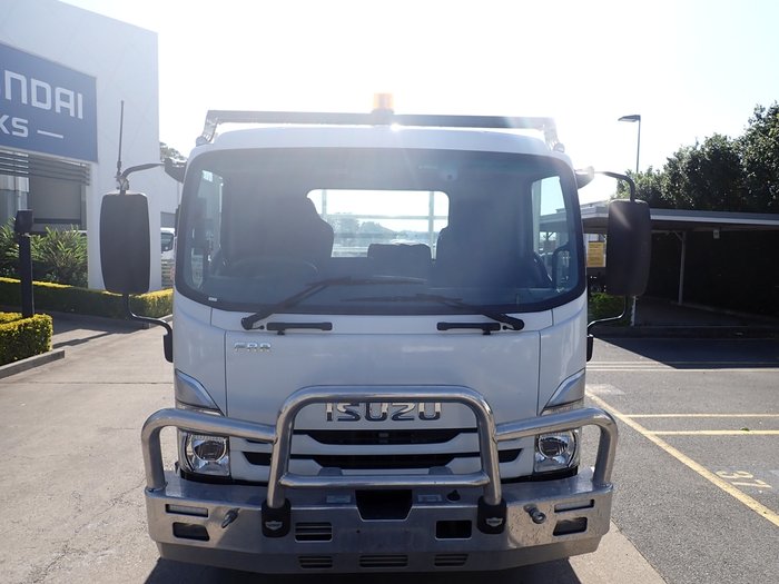 2023 ISUZU FRR 110-240 WHITE