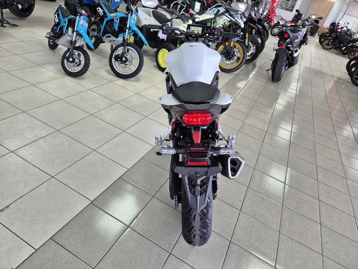 2025 Honda CB750 Hornet CB White