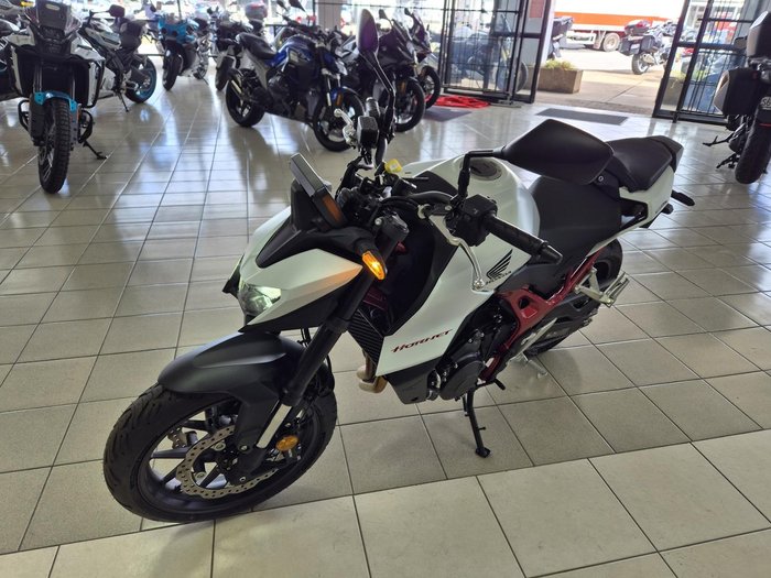2025 Honda CB750 Hornet CB White