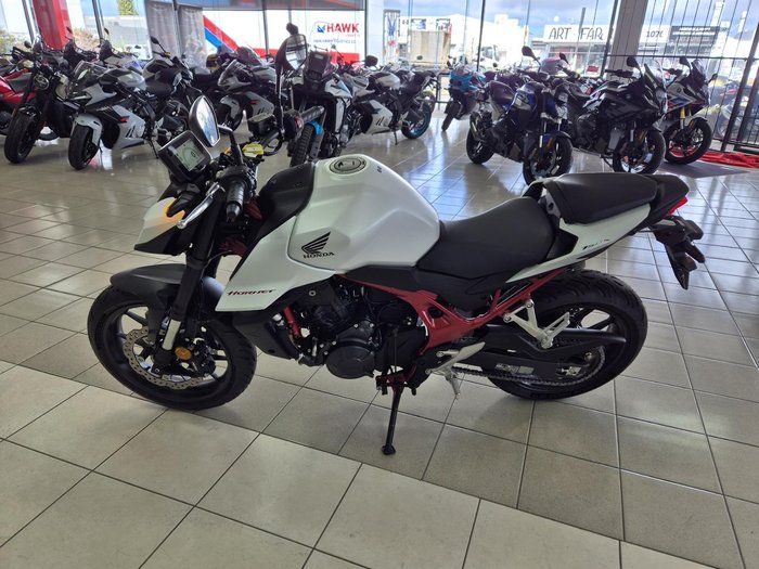 2025 Honda CB750 Hornet CB White