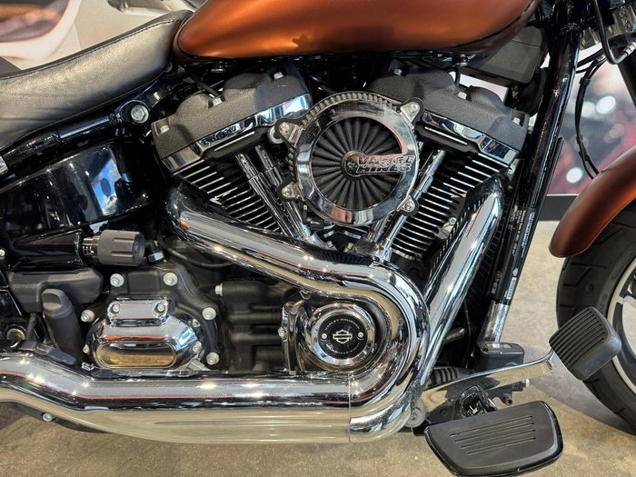 2020 Harley-Davidson Sport Glide 107 (FLSB) Softail Orange