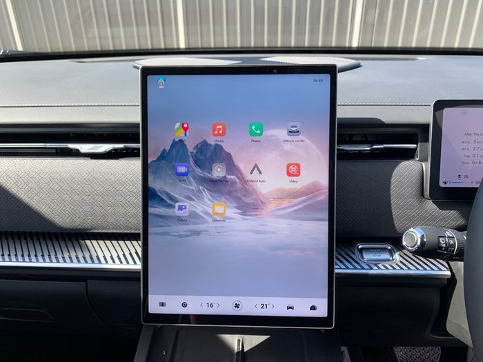 2025 Jaecoo J7 Track