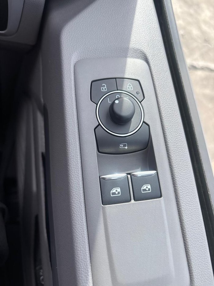 2025 Volkswagen Transporter TDI 125kW