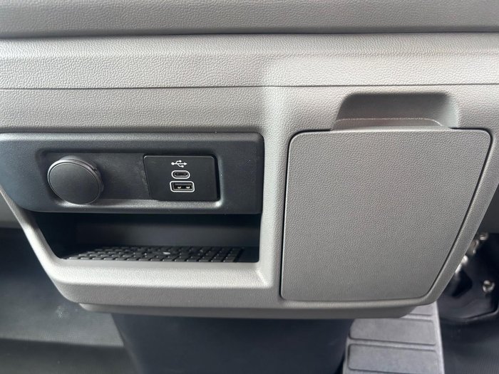 2025 Volkswagen Transporter TDI 125kW