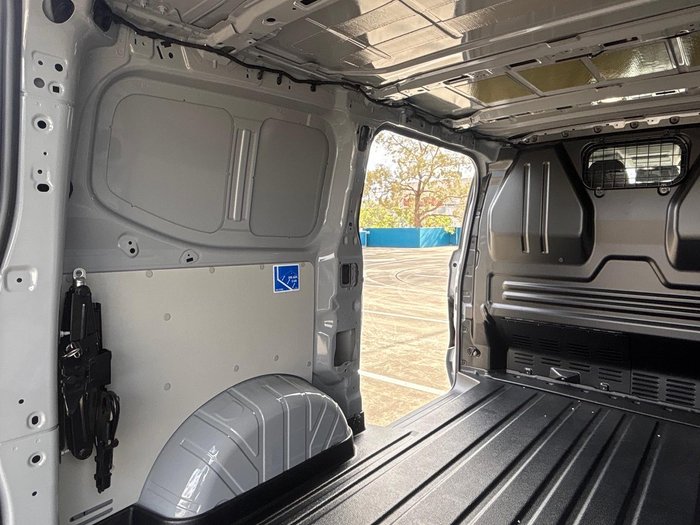 2025 Volkswagen Transporter TDI 125kW