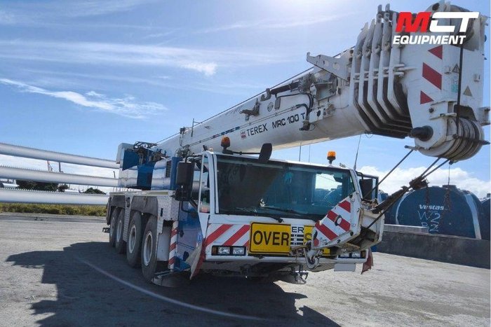 2010 DEMAG AC100 4L