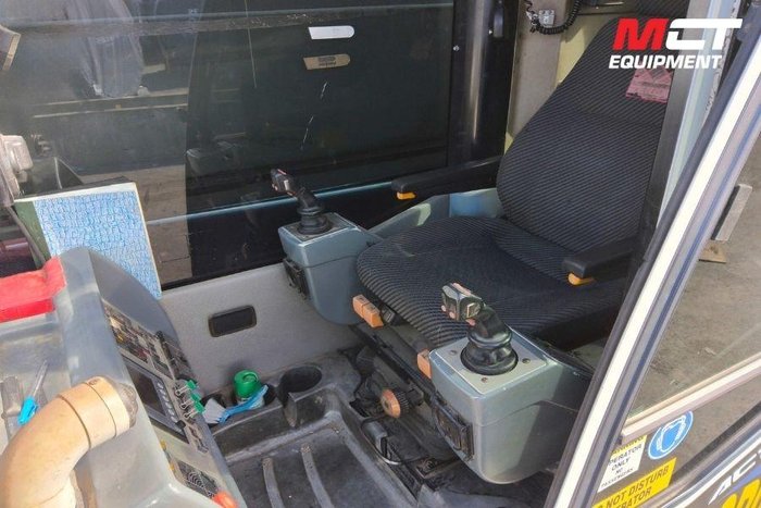 2010 DEMAG AC100 4L