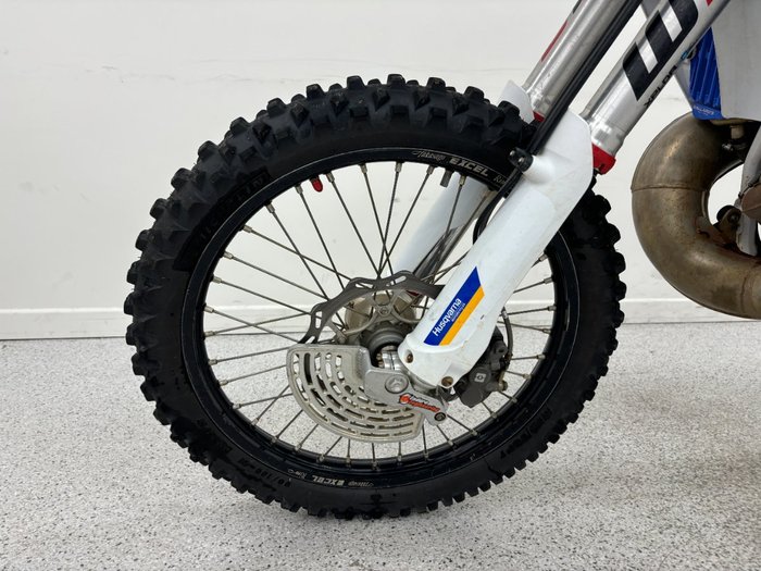 2023 HUSQVARNA TE300i White