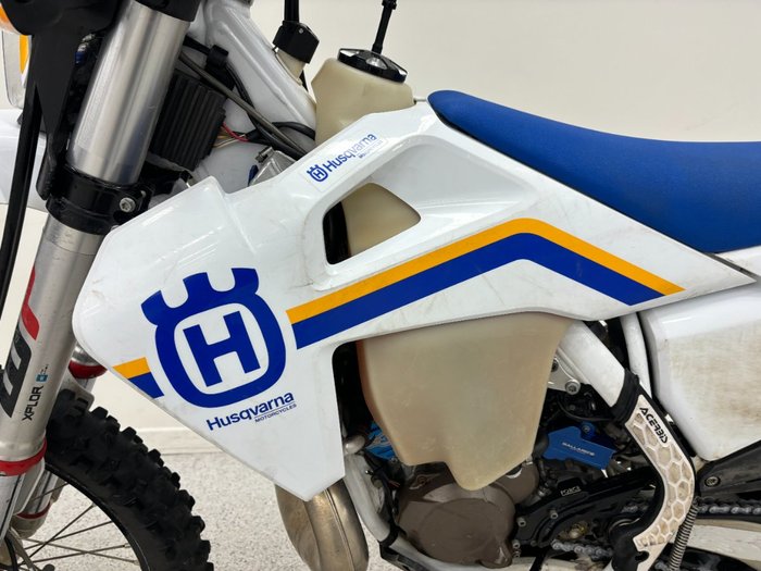 2023 HUSQVARNA TE300i White
