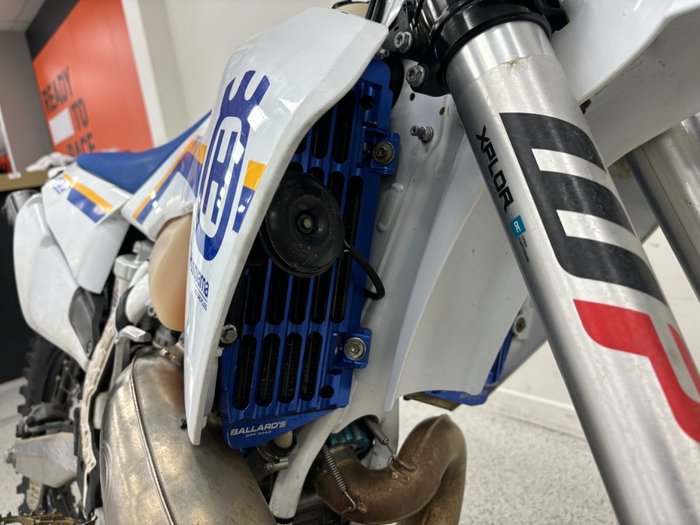 2023 HUSQVARNA TE300i White