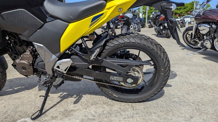 2025 Suzuki V-STROM 250SX (DS250RL) Yellow