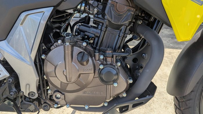 2025 Suzuki V-STROM 250SX (DS250RL) Yellow