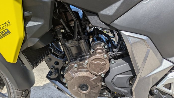 2025 Suzuki V-STROM 250SX (DS250RL) Yellow