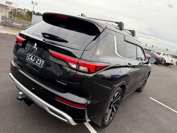 2022 Mitsubishi Outlander Exceed Tourer