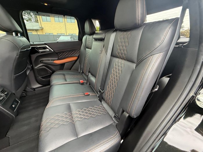 2022 Mitsubishi Outlander Exceed Tourer