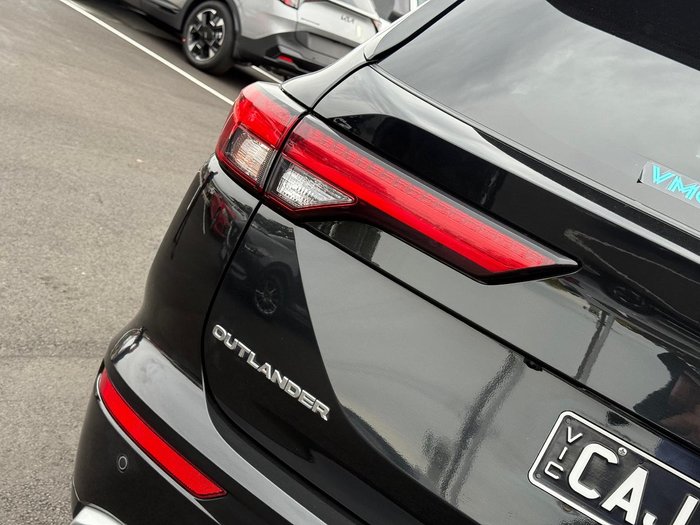 2022 Mitsubishi Outlander Exceed Tourer