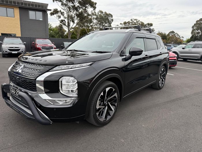 2022 Mitsubishi Outlander Exceed Tourer