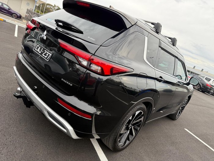 2022 Mitsubishi Outlander Exceed Tourer