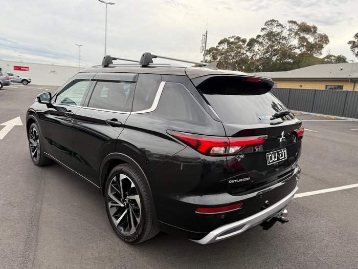 2022 Mitsubishi Outlander Exceed Tourer