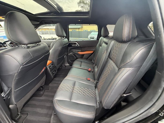 2022 Mitsubishi Outlander Exceed Tourer