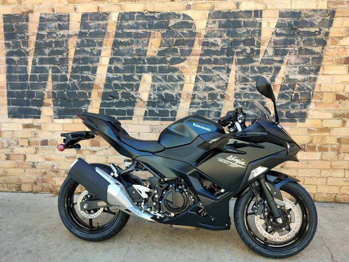 2026 KAWASAKI NINJA 500 (EX500G) ROAD BLACK
