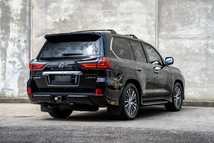 2021 Lexus LX 570