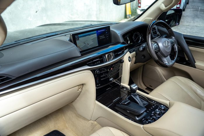 2021 Lexus LX 570