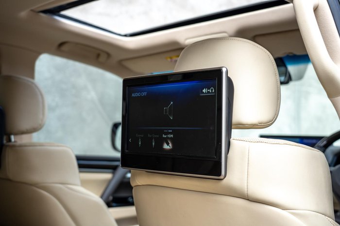 2021 Lexus LX 570