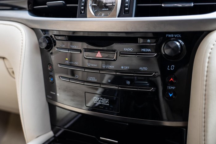 2021 Lexus LX 570